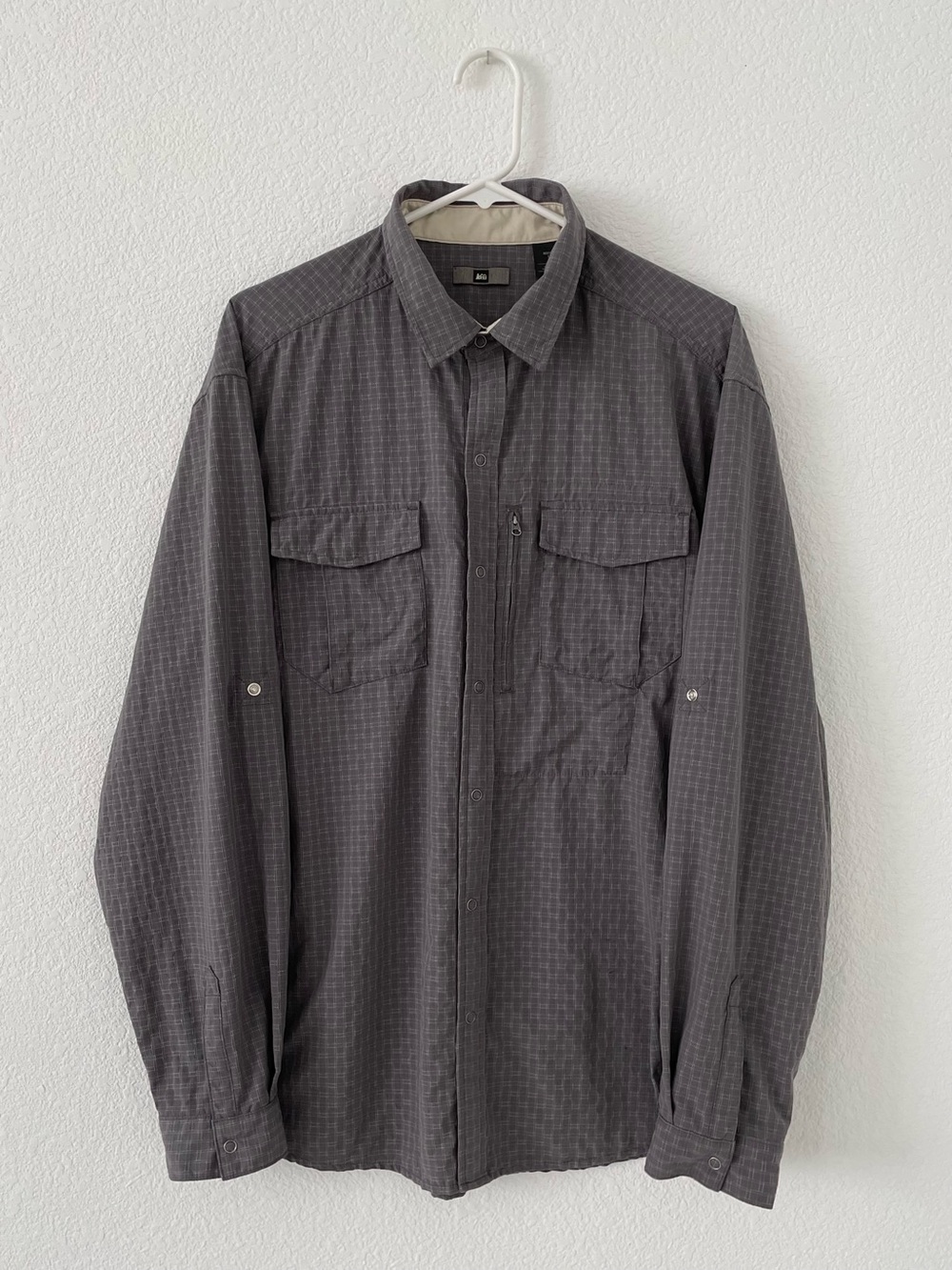 REI Co-op  Men's Plaid Long Sleeve Hiking Trail Shirt Roll Tab Grey